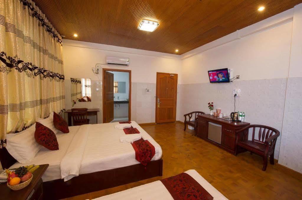Taw Win Myanmar Hotel 3*
